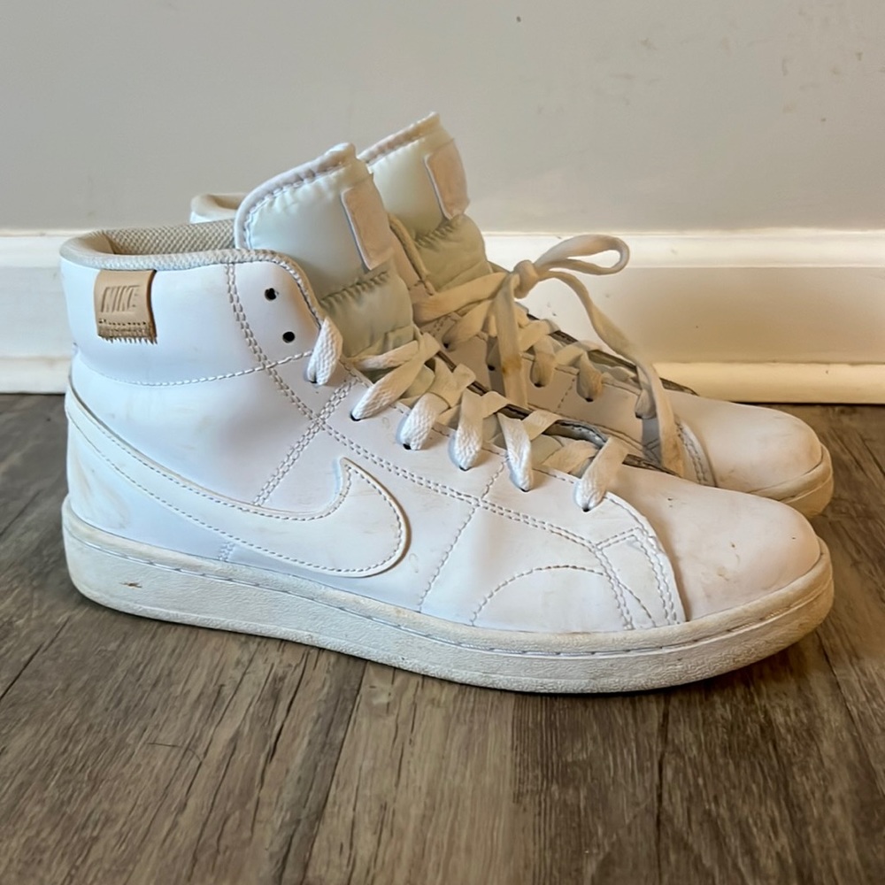 Nike court royals mid